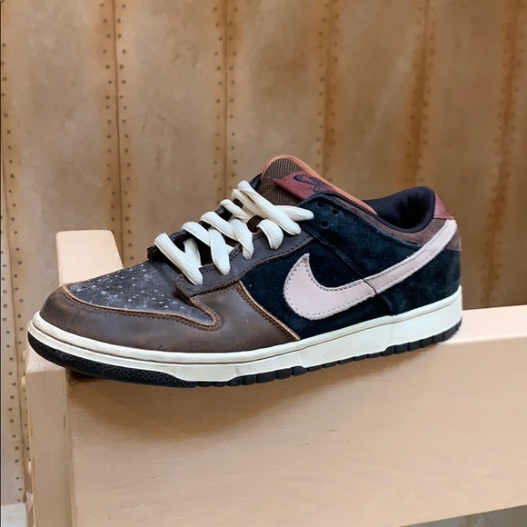 nike sb strummer